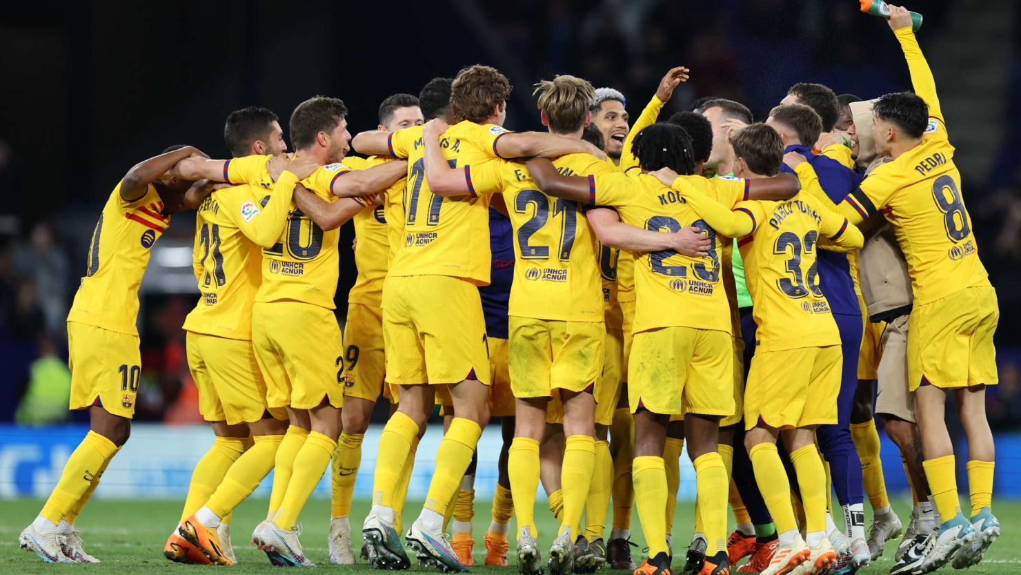 仅取决于他 仅取决于他