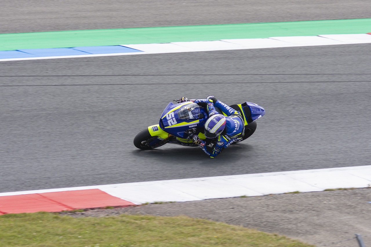 竞争激烈的 竞争激烈的